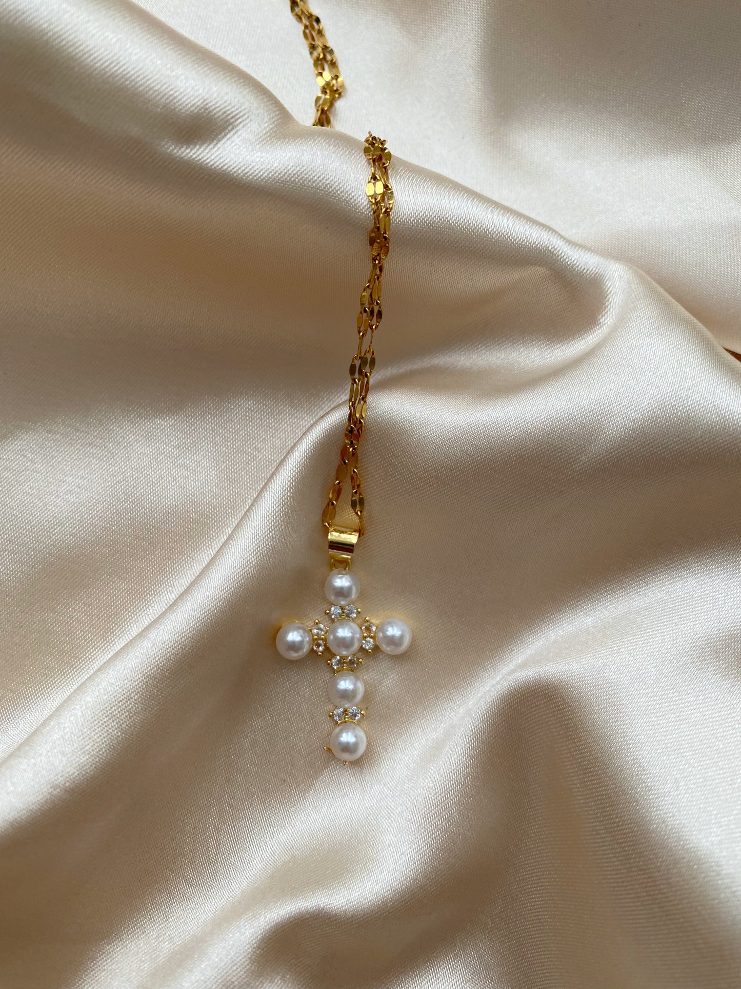 RUTH NECKLACE