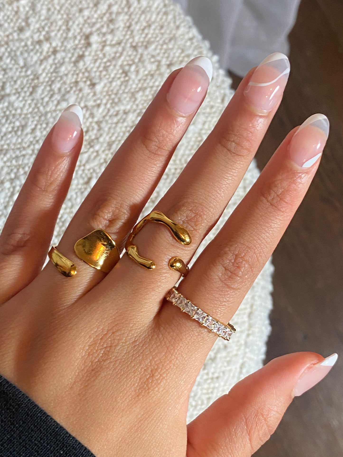 ELLA RING